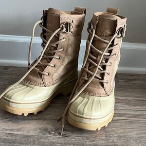 Caribou Royal Waterproof Boot in Canoe/Caribou Beige